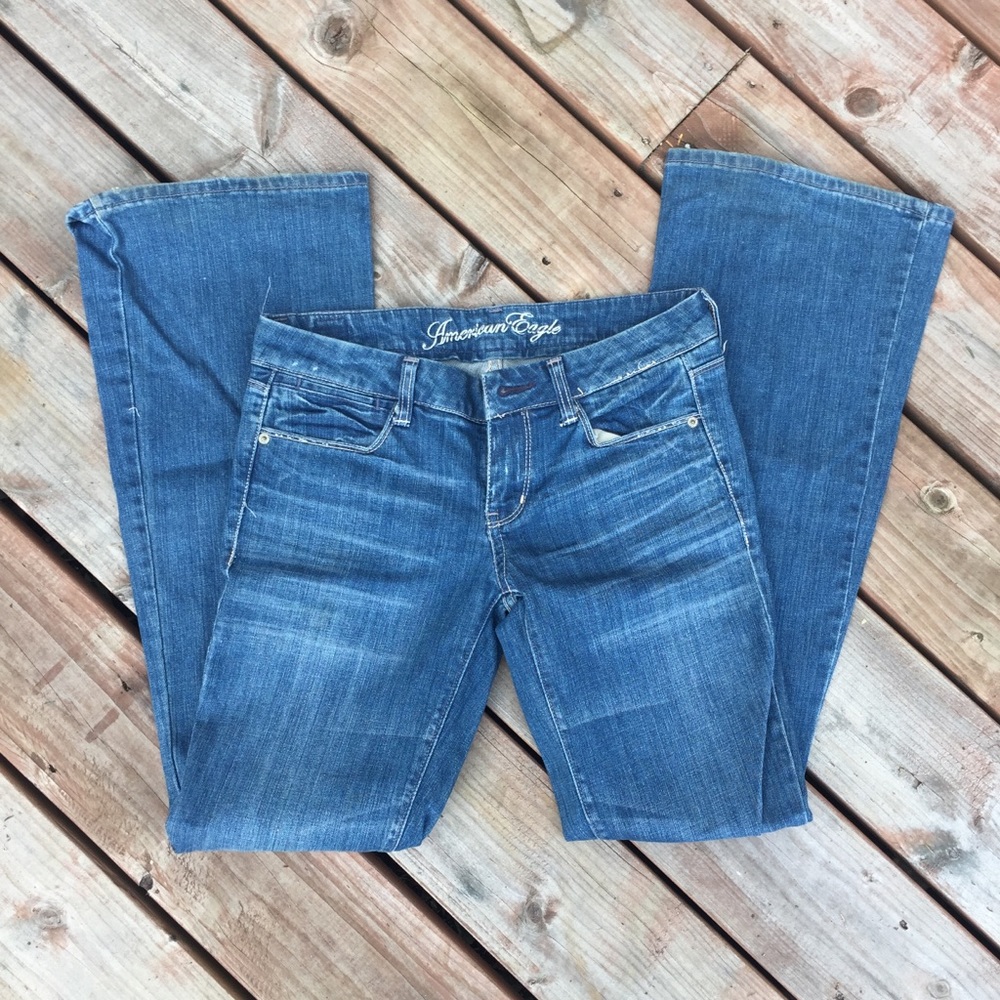 American Eagle Real Flare Jeans Size 6